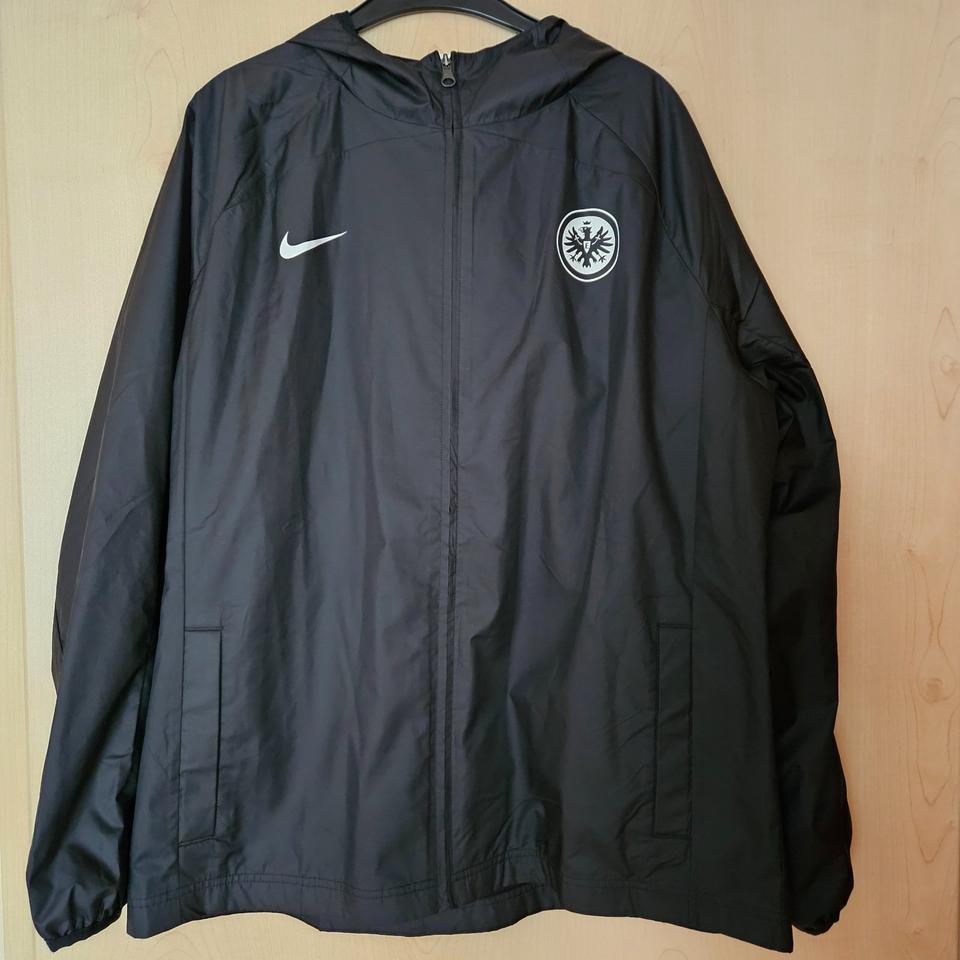 Nike Allwetterjacke Eintracht Frankfurt mit Kapuze Gr. XL - neu – in Frankfurt am Main