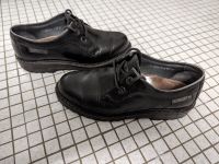 Mephisto Halbschuhe zwiegenäht schwarz Gr. 9 US 8,5 EUR Nordrhein-Westfalen - Lemgo Vorschau