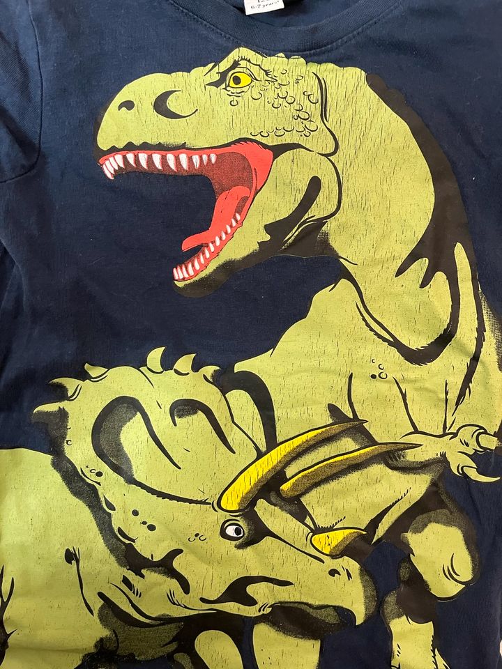 T Shirt Dinosaurier Größe 122 in Altötting