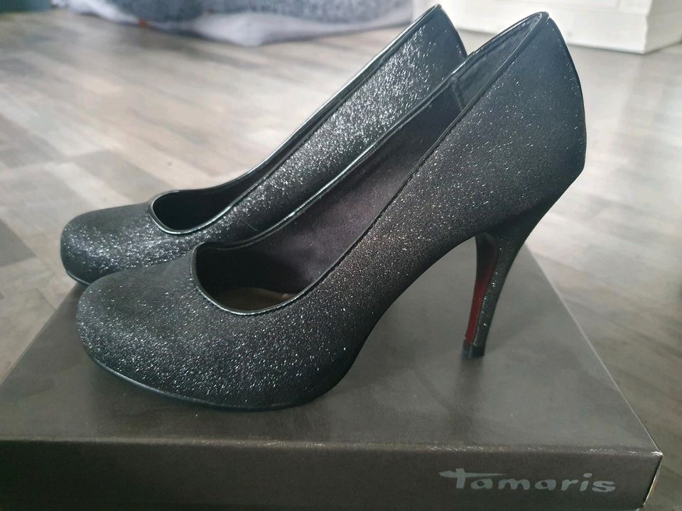 Tamaris Damenschuhe Halenschuhe schwarz 39 in Soltau