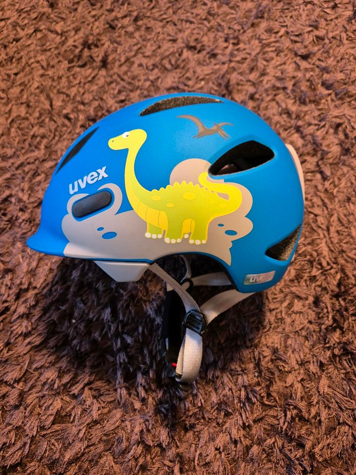 Uvex Fahrradhelm Kinderhelm 50-54 Dino blau neuwertig in Burgau