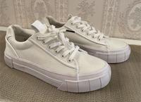 Tamaris Sportschuhe Damen Sneaker Sneakers Schuhe Laufschuhe weiß Nordrhein-Westfalen - Delbrück Vorschau