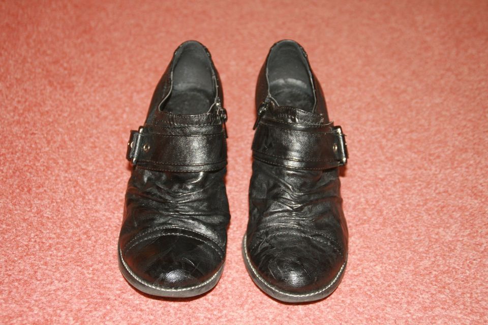 Schuhe, Marke "Graceland", Größe 38, schwarz in Beeskow