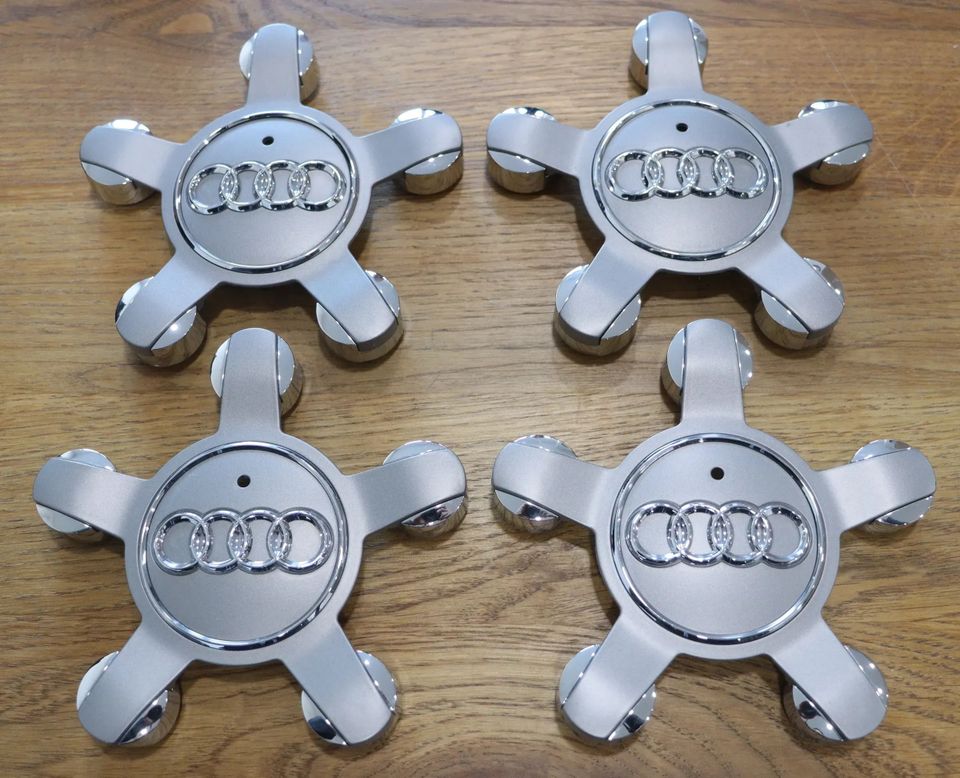 4x Original Audi Nabendeckel Felgendeckel Emblem Q5 8R0601165 in Großmehring