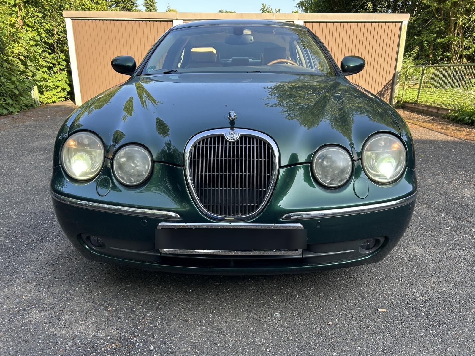 Abbildung des Autos Jaguar S Type 3.0. V6 Au…