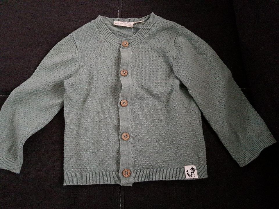 Strickjacke Gr. 74/80 in Dresden