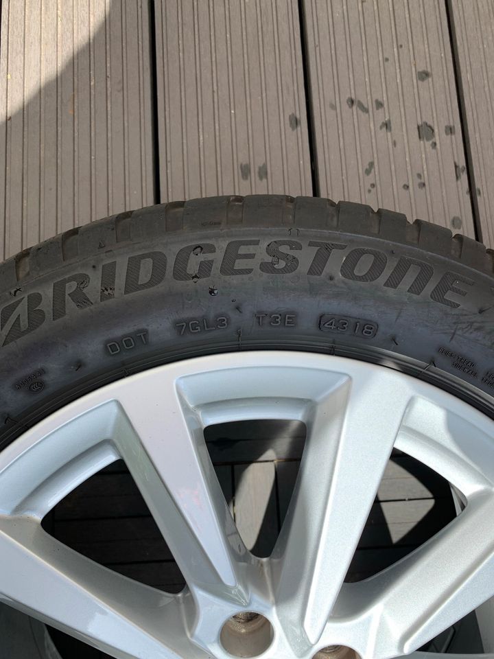 Audi A1 Alufelge mit Bridgestone Winterreifen 195/55R16 in Barnstorf