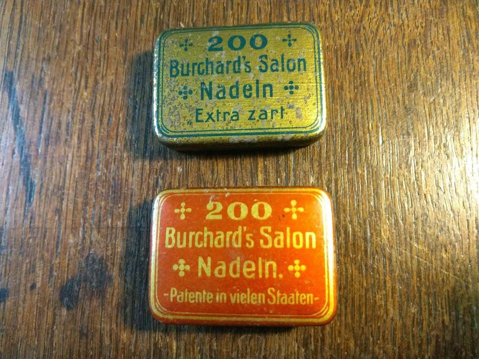2 Nadeldosen Blechdosen Burchard's Salon Nadeln in Bruchköbel