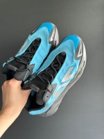 adidas Yeezy YEEZY 700 MNVN Bright Cyan Sneakers, 40, blau Essen - Bredeney Vorschau