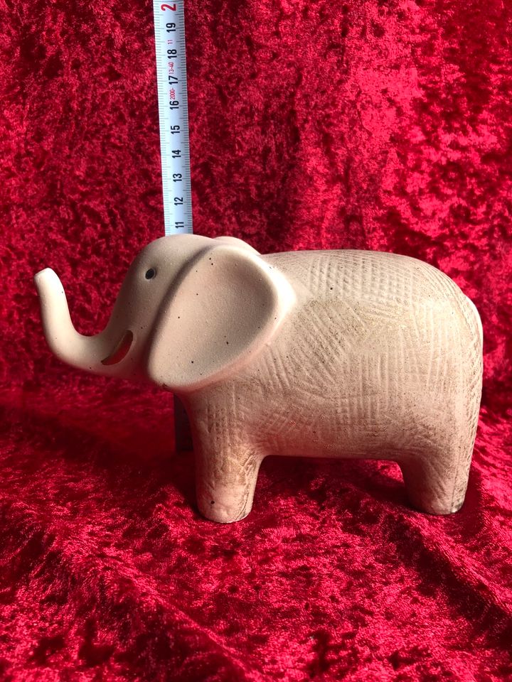 Elefant | Figur | Keramik in Bielefeld