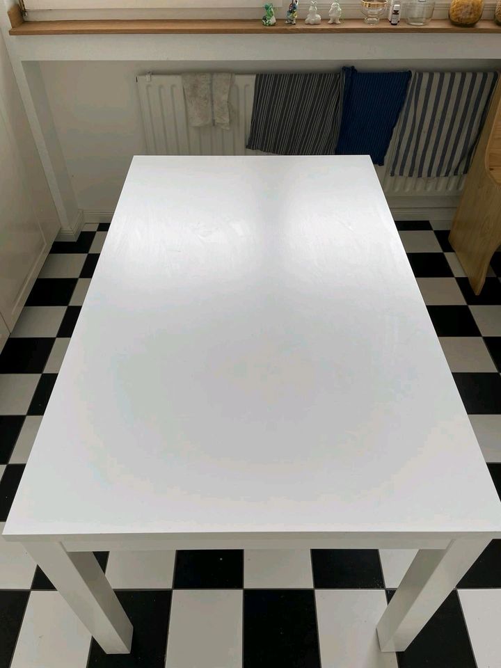 IKEA Tisch LANEBERG in Roetgen