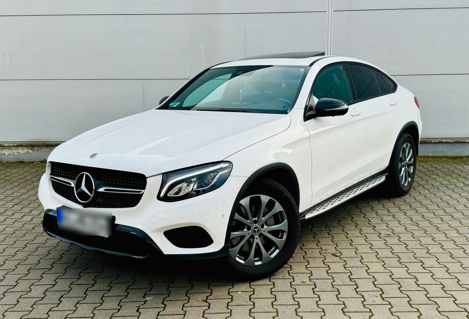 Mercedes GLC 300 Coupé Sport AMG Line Garantie *AHK*LED*54TK in Wiesbaden