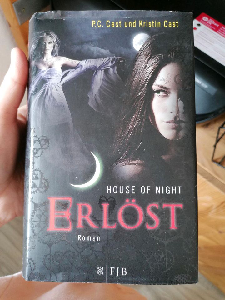 House of Night Buchreihe in Mommenheim