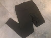 Leggings 2 Stück schwarz und schwarzweiß Größe L und M Duisburg - Meiderich/Beeck Vorschau