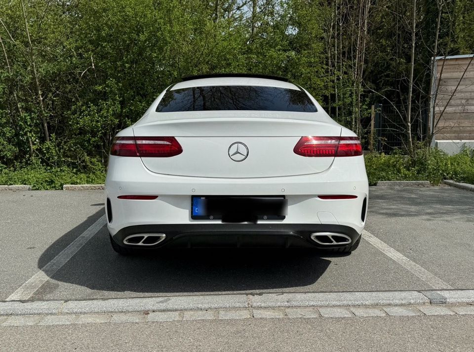 Mercedes Benz E220 Coupé in Bruckmühl