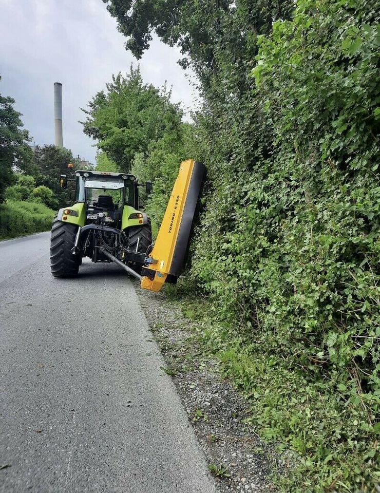 Omarv Böschungsmulcher Seitenmulcher Mulcher Schlegelmulcher in Schmallenberg