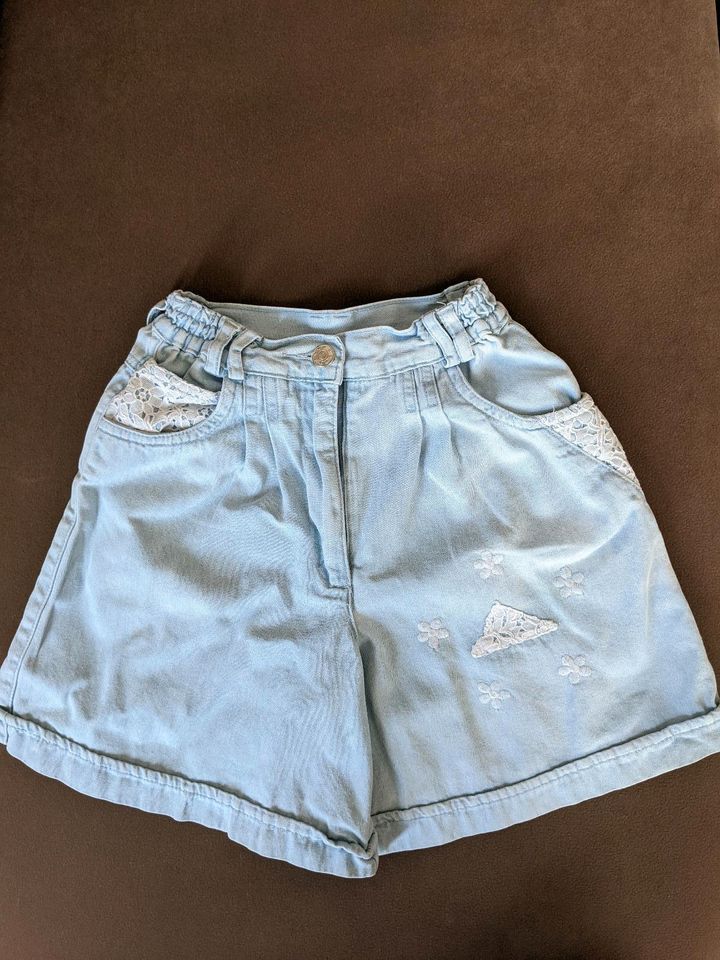 Jeans Shorts in Gr. 116 in Sehnde