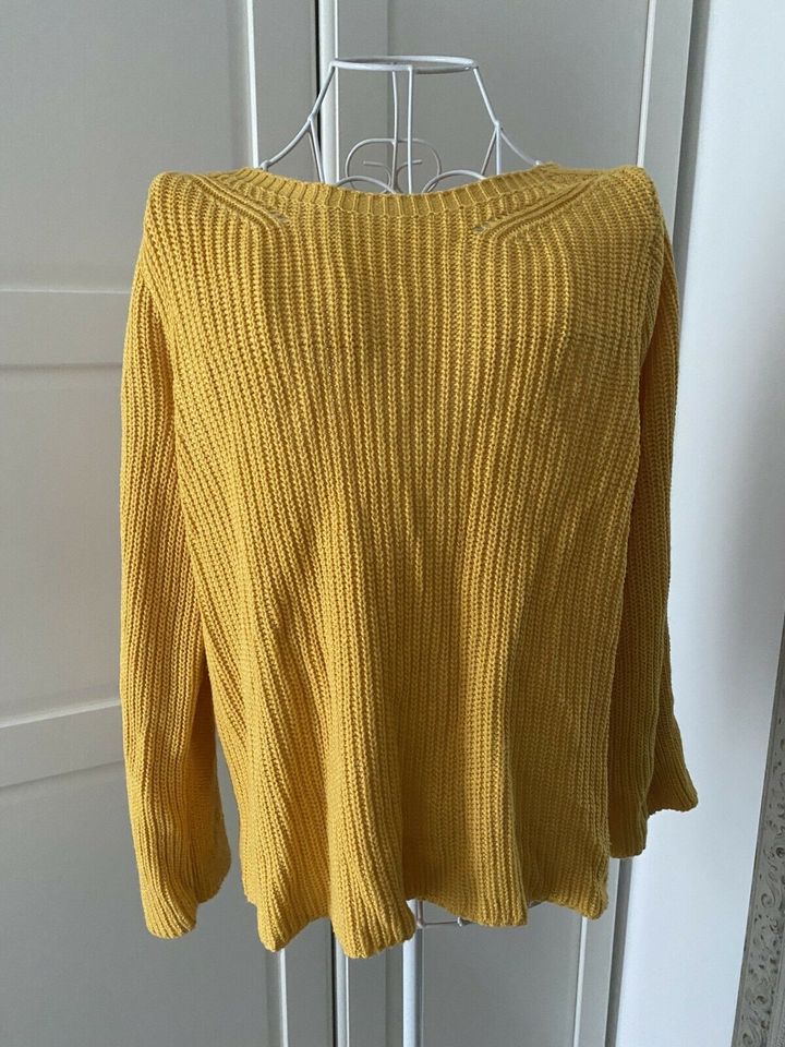 Stradivarius gelb Strick pullover Oberteil 36 S senfgelb in Ratingen