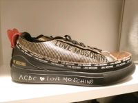 Love Moschino Sneaker  Damen Größe 40 Gold / Schwarz Leipzig - Leipzig, Zentrum-Ost Vorschau