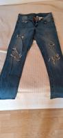 H&M Jeans  mit Cut Outs  Größe 38 Hessen - Ober-Ramstadt Vorschau
