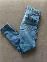 Jeans Jungen Gr. 140 C&A blau Nordrhein-Westfalen - Neuss Vorschau