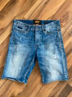 SUPERDRY Jeans kurze Hose bermuda denim Polo Sport Sommer Navy Nordrhein-Westfalen - Altenbeken Vorschau