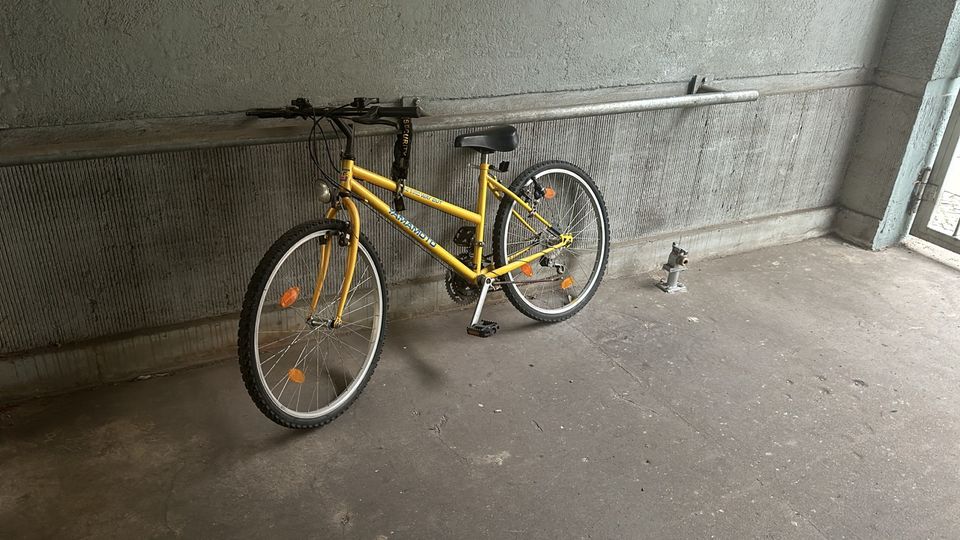 Gelbes MTB 24“ 3x18 Gänge Shimano fahrbereit in Berlin