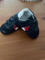 Babyschuhe Größe 19 Tommy Hilfiger Nordrhein-Westfalen - Herzebrock-Clarholz Vorschau