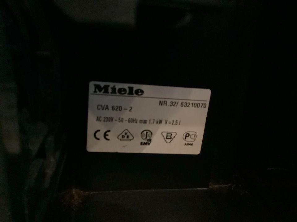 Miele Einbau Kaffeemaschine in Hamburg