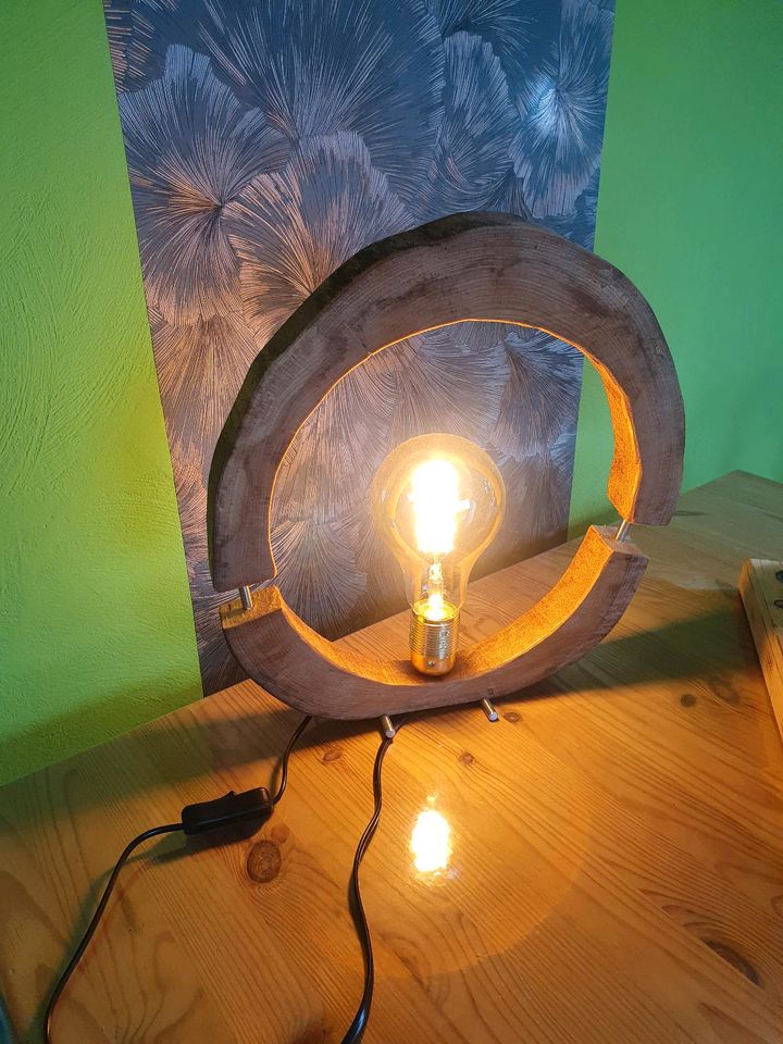 Lampe Holz Tischlampe in Herford