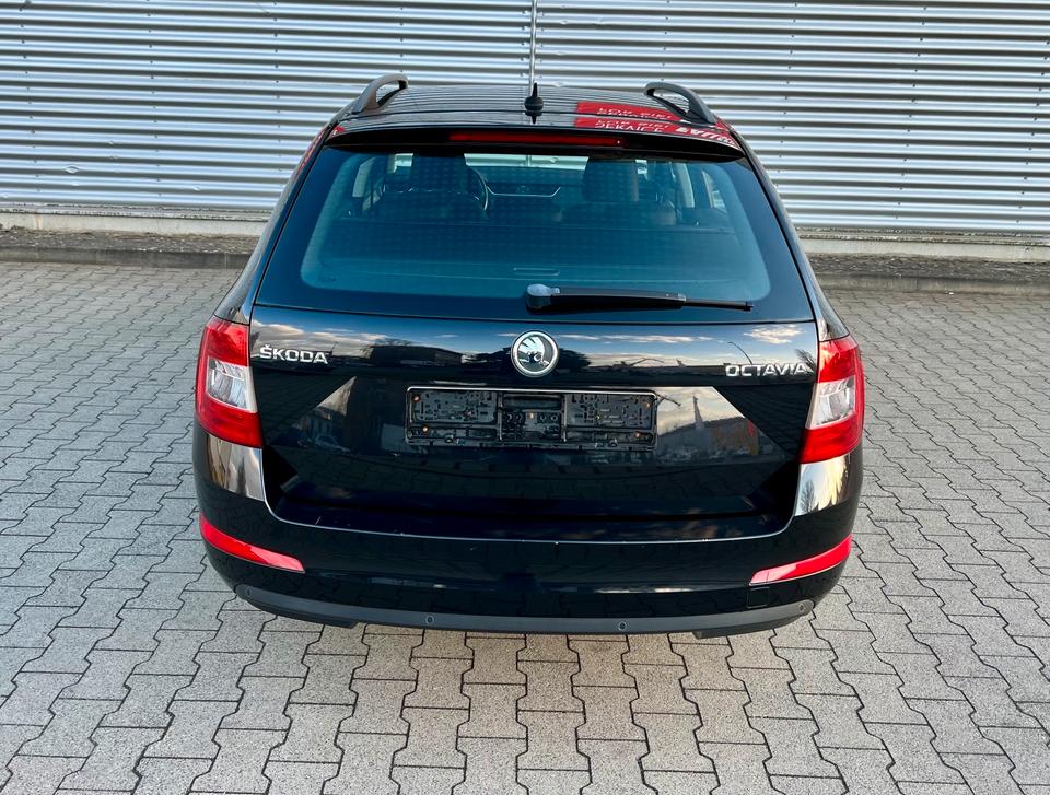 Skoda Octavia 2.0 TDI Ambition Green tec, Scheckheft, 2.Hand in Hannover
