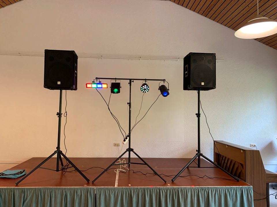 Hochzeit Party Musikanlage Lichteffekte leihen mieten Partyanlage in Essen-Margarethenhöhe