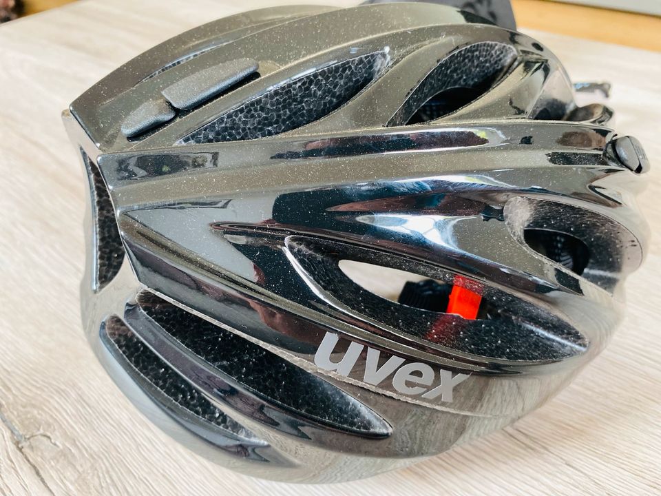 Uvex Fahrradhelm Unisex Größe 52-56 mit Uvex Brille in Rathenow