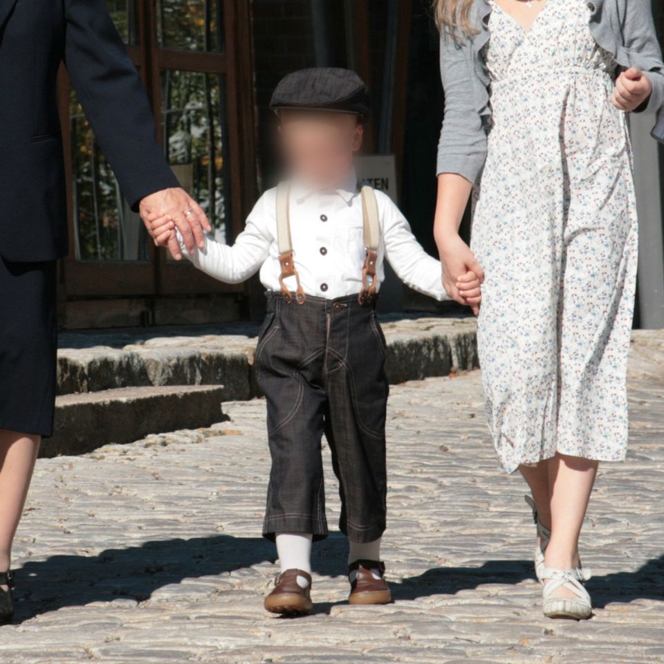 Monny Jungen Anzug Kinderanzug Hochzeit Hose Hemd Schiebermütze in Gera
