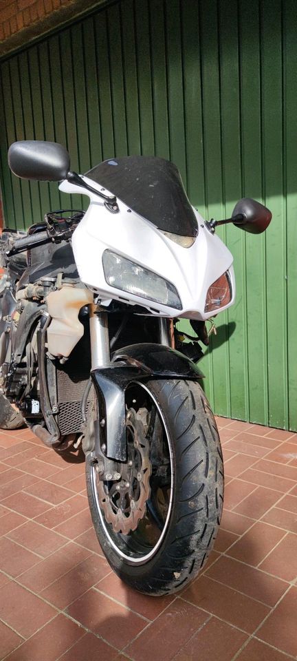 Honda CBR 1000 RR Fireblade SC 57 in Wester-Ohrstedt