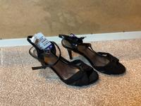 Neue ungetragene Tamaris Sandalen High Heels schwarz, Größe 39 West - Schwanheim Vorschau