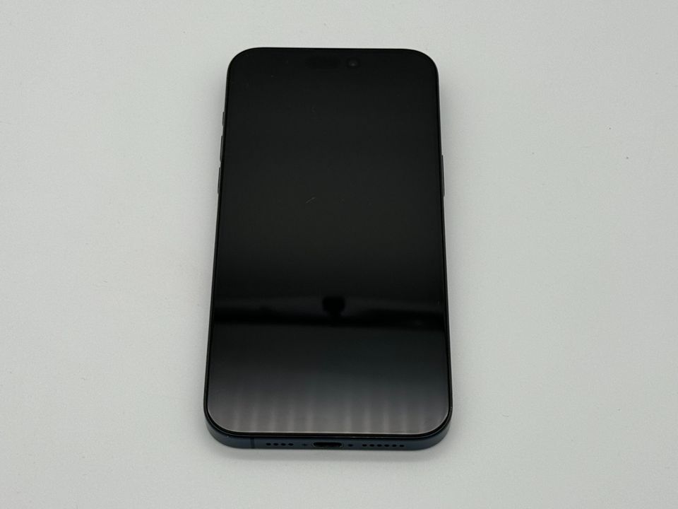 Apple iPhone 15 Pro Max 256GB Blau Titan Gebraucht in Pforzheim