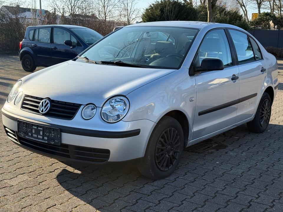 Volkswagen Polo IV 1.4 Basis*TOP ANGEBOT*TÜV/ASU NEU*TOP* in Rüsselsheim