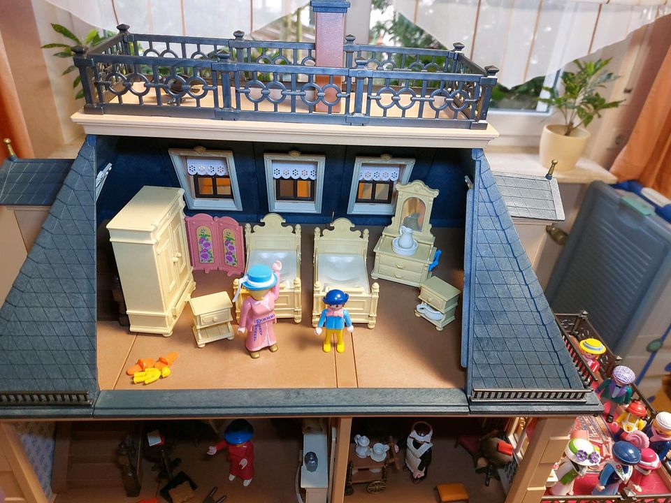 Playmobil Haus 5300 mit viel Zubehör in Herrenberg