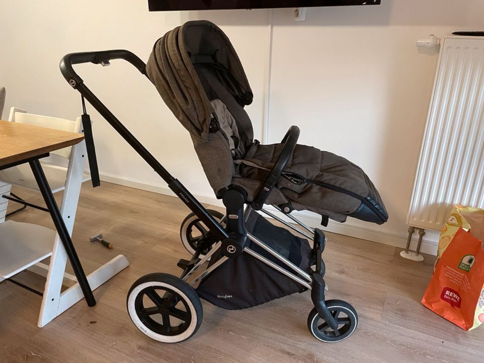 CYBEX Priam Platinum klappbar Kinderwagen Gestell + Sitz Beige in Berlin