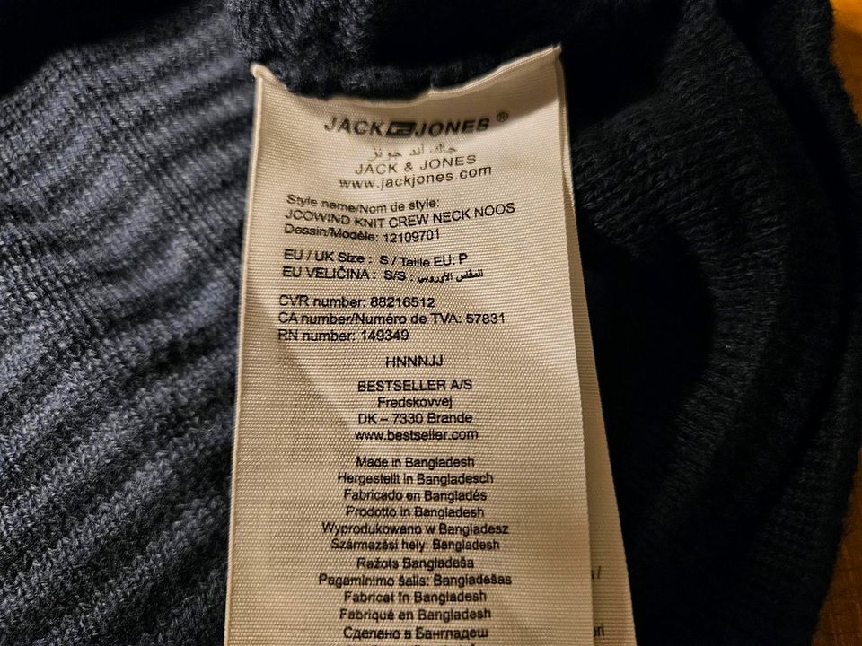 Herrenpullover Größe S von "Jack & Jones"! in Freren