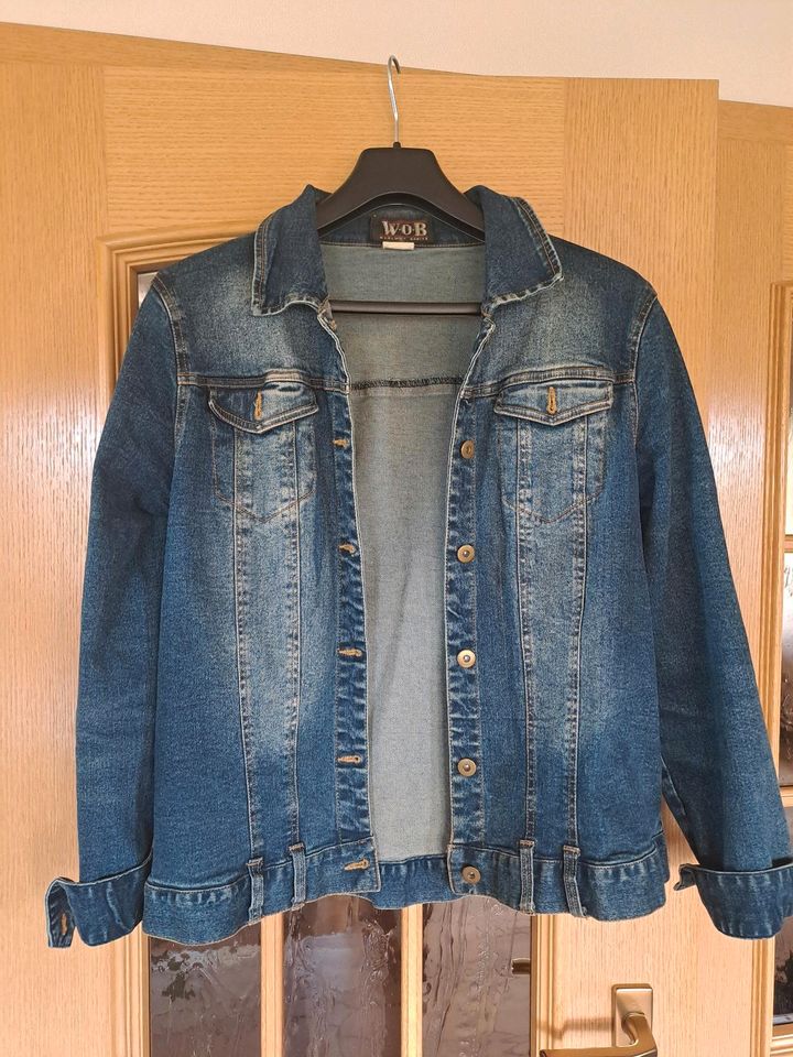 Jeansjacke in Wallmenroth