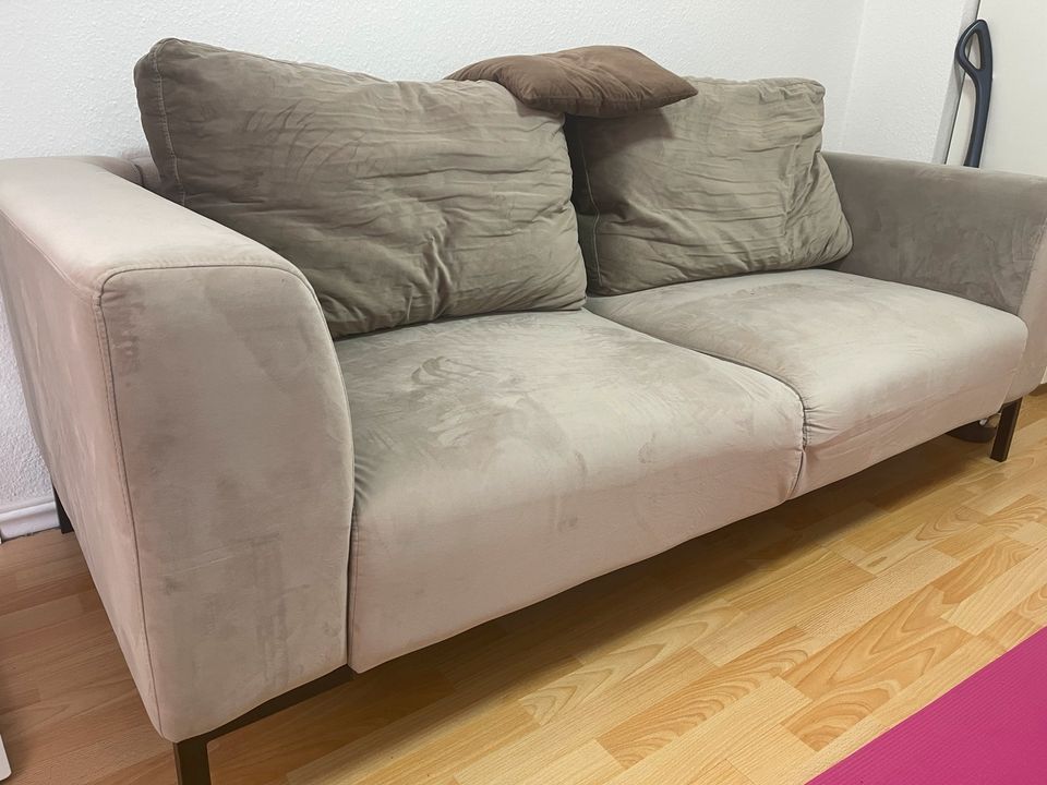 Graues/Schickes Sofa in gutem Zustand mit Transport in Hamburg