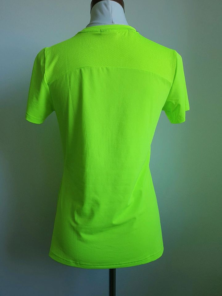 Gymshark Training Tee fluo green M T-Shirt Funktionsshirt in Wedel