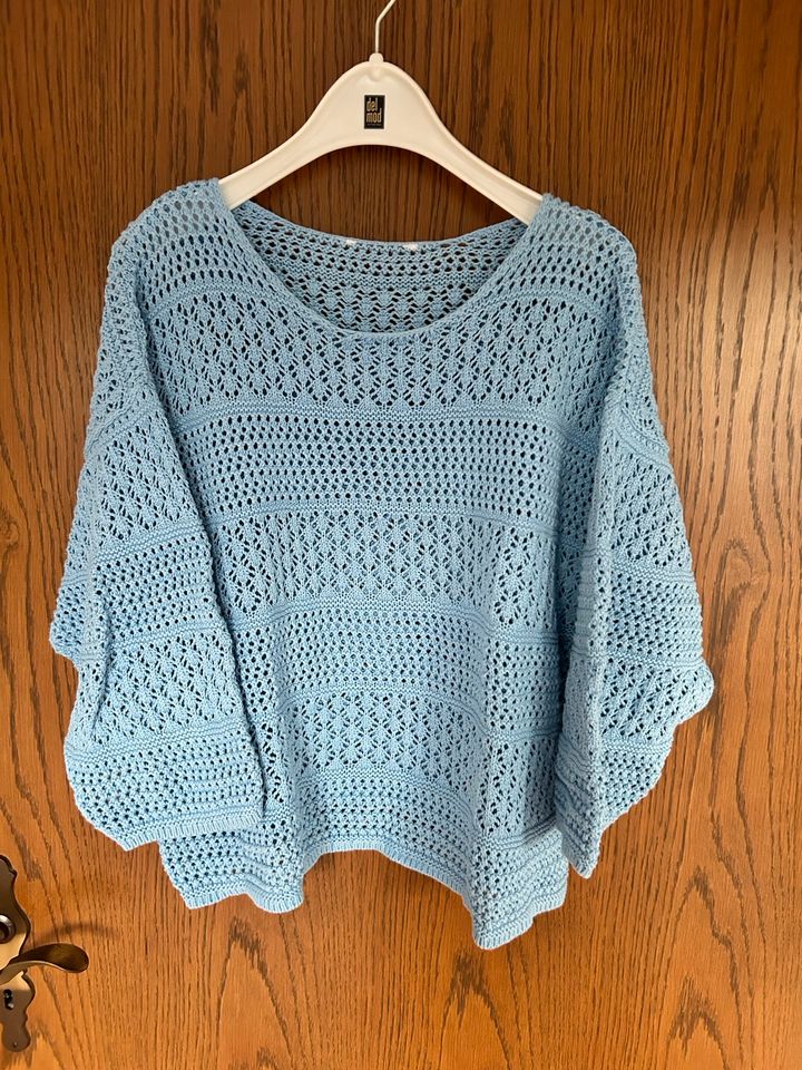 Damen Strick Strickpullover oversize blau Größe M /L in Bestwig