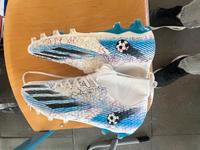 Fußball Schuhe vor junge Eimsbüttel - Hamburg Schnelsen Vorschau