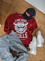 Zara Chicago Bulls Pullover Pulli Lamgarmshirt 128 bordeaux Nordrhein-Westfalen - Neuss Vorschau