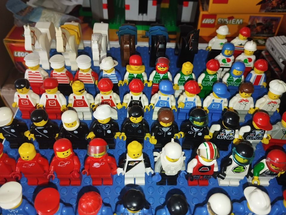 Lego Figuren (Space, Handwerker etc.) z.T. alt, Pferde 70er-90er in Geldern