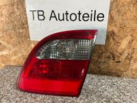 Mercedes Benz Kombi Heckklappe Rückleuchte Rechts A2118203064 Nordrhein-Westfalen - Bottrop Vorschau