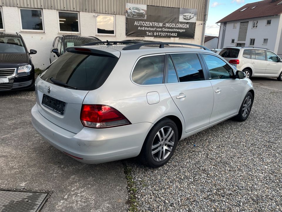 Volkswagen Golf VI Tempomat Sitzheizung Panoramadach Ahk Tüv Neu in Ingoldingen